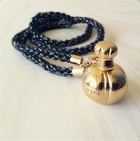 dior perfume necklace